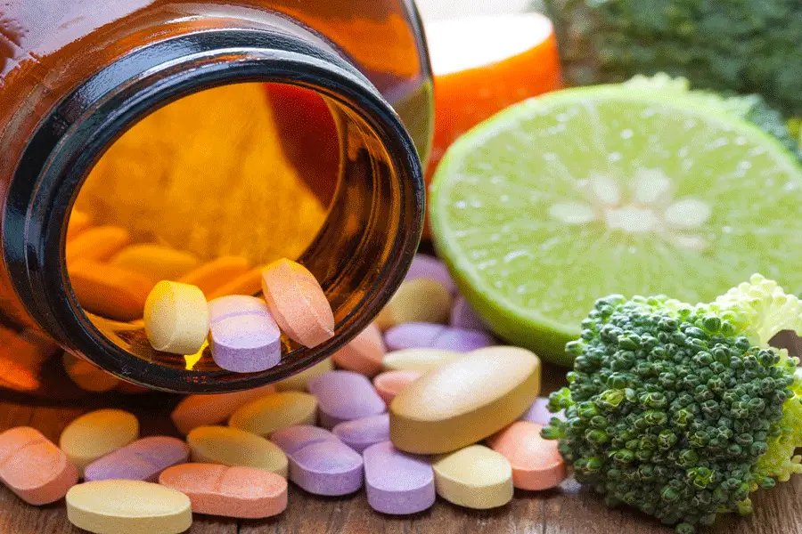 چرا باید مولتی ویتامین مصرف کنیم؟