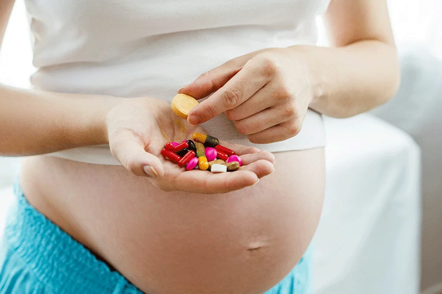 مصرف قرص مولتی ویتامین در بارداری